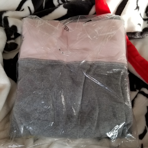 Victoria's Secret 2 piece PJ set grey/pink size small - Picture 2 of 8